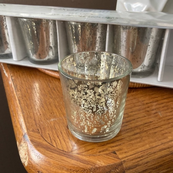 One Set of 5 Shimmering Silver Votives - Picture 2 of 4
